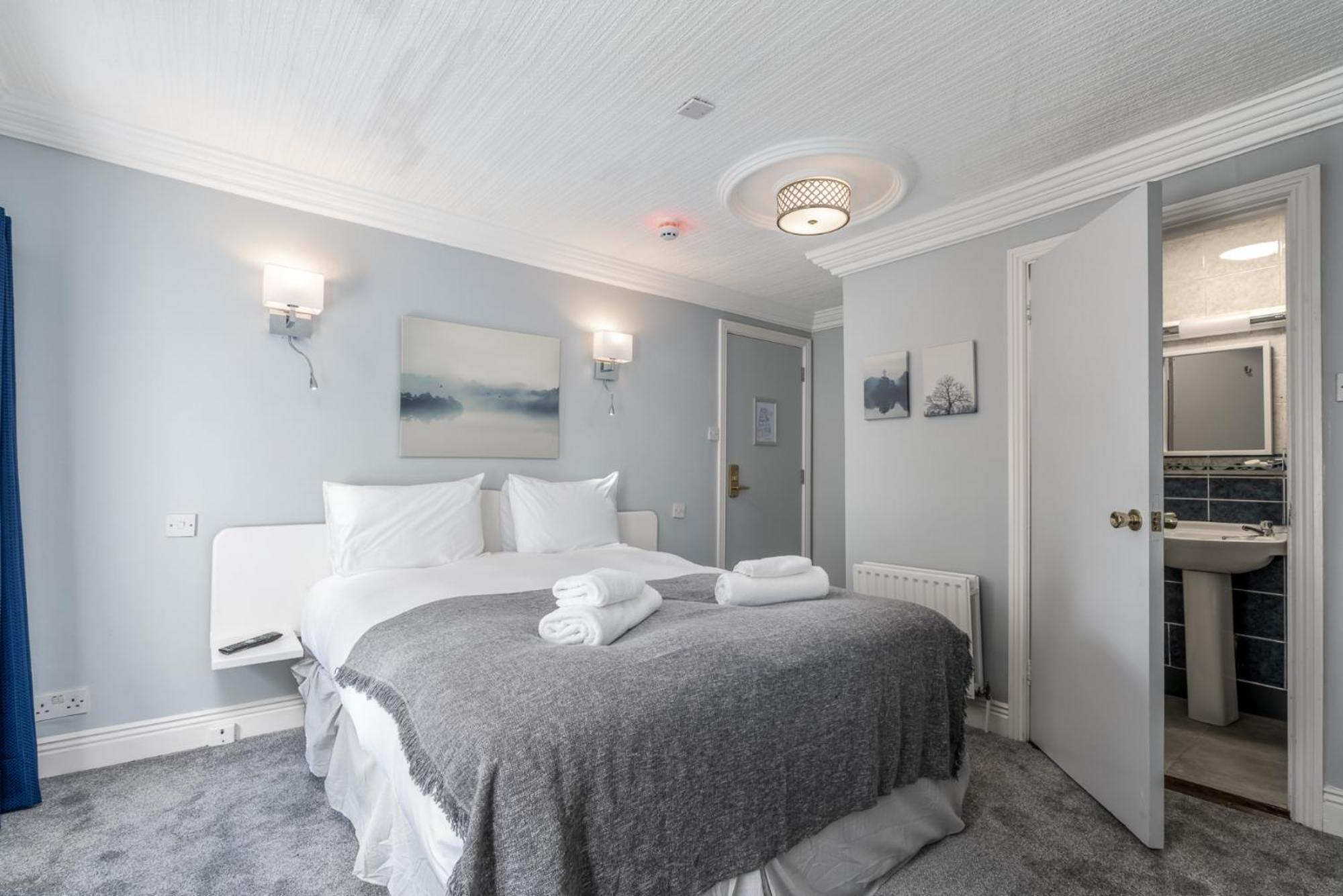 The Waterfront Townhouse Accommodation Κίλκενι Εξωτερικό φωτογραφία